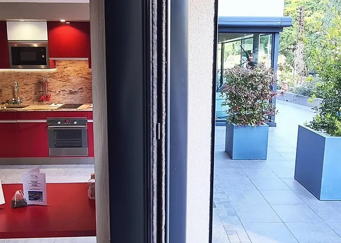 La Favorite - Centre De - Climatisation Апартаменты